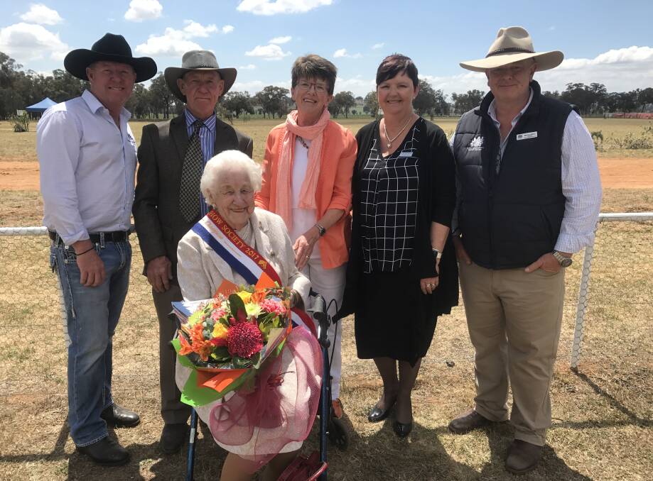 WINNER: At 95, Nell Simpson was honoured for entering shows every year since 1964. (From left): Roger White, Don Pratt, Jeanne Pratt, Leanne Belling, Murray Wilton and, in front, Nell Simpson. Picture: Marguerite McKinnon 