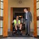 Warren Acott was greeted by Anthony Albanese after a cross-country lawn mower ride to Canberra. (Mick Tsikas/AAP PHOTOS)