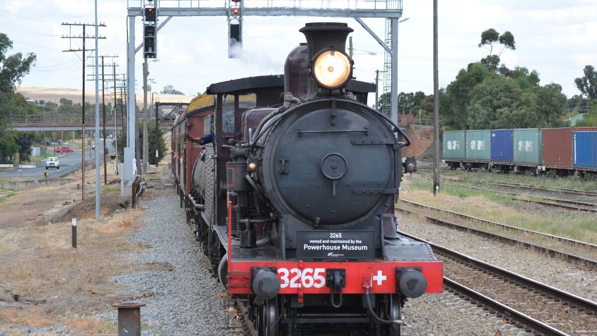 Steam train 3265 arrives at Junee. Picture: Declan Rurenga