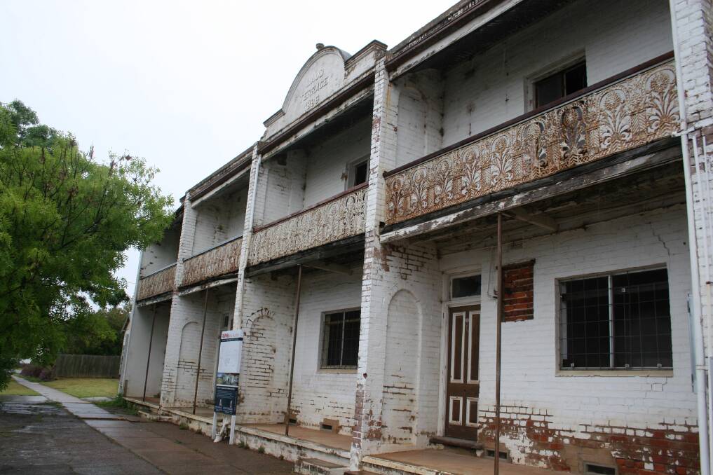  Junee's Maud Terrace, originally built in the 19th century will be auctioned off on November 1. Picture: Declan Rurenga