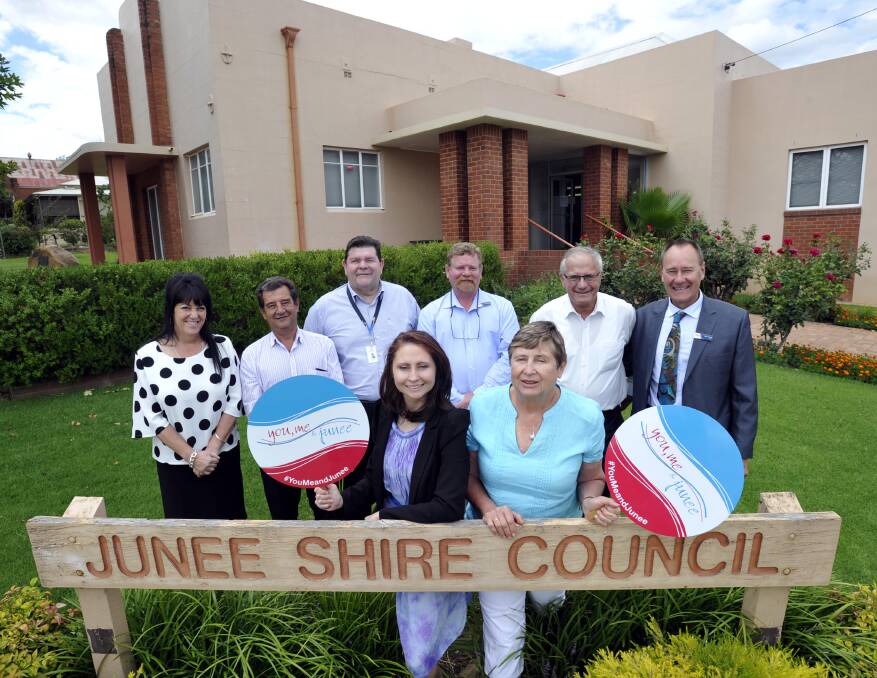 Councillors from Junee Shire and Warringah met yesterday to discuss a new partnership between the local governments. Meeting their counterparts are (front) Vanessa Moskal with Junee deputy mayor Pam Halliburton, (back, from left) Jo Ward, Warringah deputy mayor Jose Menano-Pires, Wayne Gobert, Bob Callow, Pat Daley and Junee's mayor Neil Smith. Picture: Les Smith