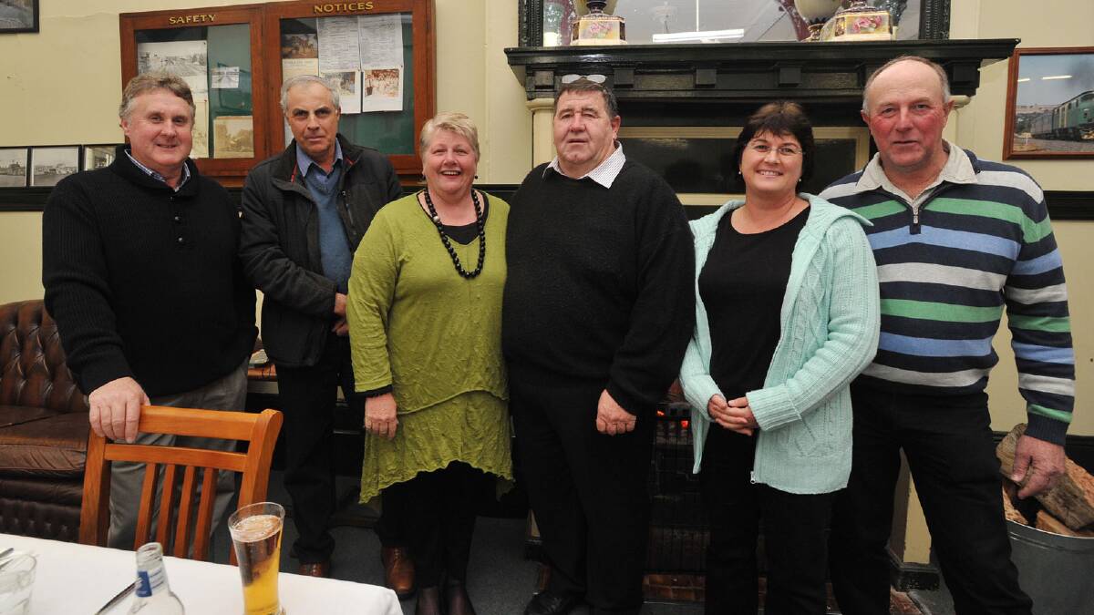 Junee High School P&C Ag Farm fundraiser dinner at the Railway Cafe. Peter Cowled, Roger Turner, Cheryl and David Carter, Sharon and Robert Eisenhauer. Picture: Alastair Brook
