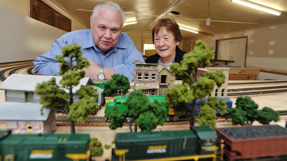 Wagga Model Railway Club president Graeme Hearn and treasurer Jan Hearn construct a new layout. Picture: Riverina Leader