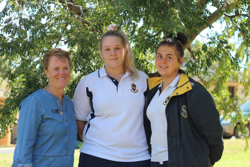 THE GIVERS: Junee High School teacher Jen Hoy with year 11 students Tayla O'Rafferty and Bree Scott. Picture: Emma Horn
