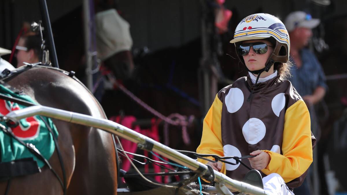 Miranda McLaughlin scored her first win with Lauriston Dash at Junee on Saturday.