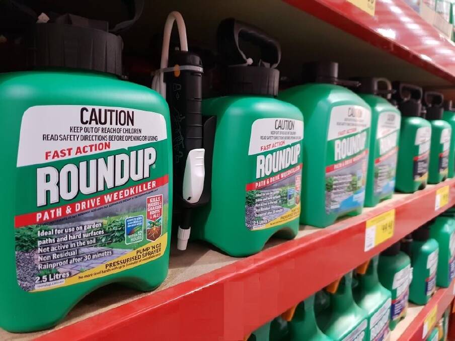 GREEN LIGHT: Riverina councils have continued to use Australia's popular weedkiller, arguing it is permitted by APVMA. Picture: Jess Whitty 