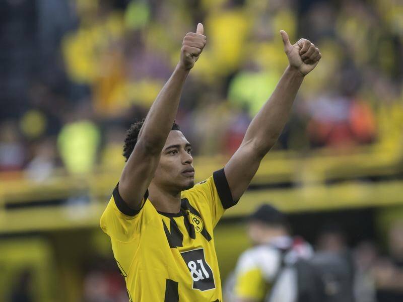 Dortmund's Jude Bellingham waves to supporters after they won against Borussia Moenchengladbach. (AP PHOTO)