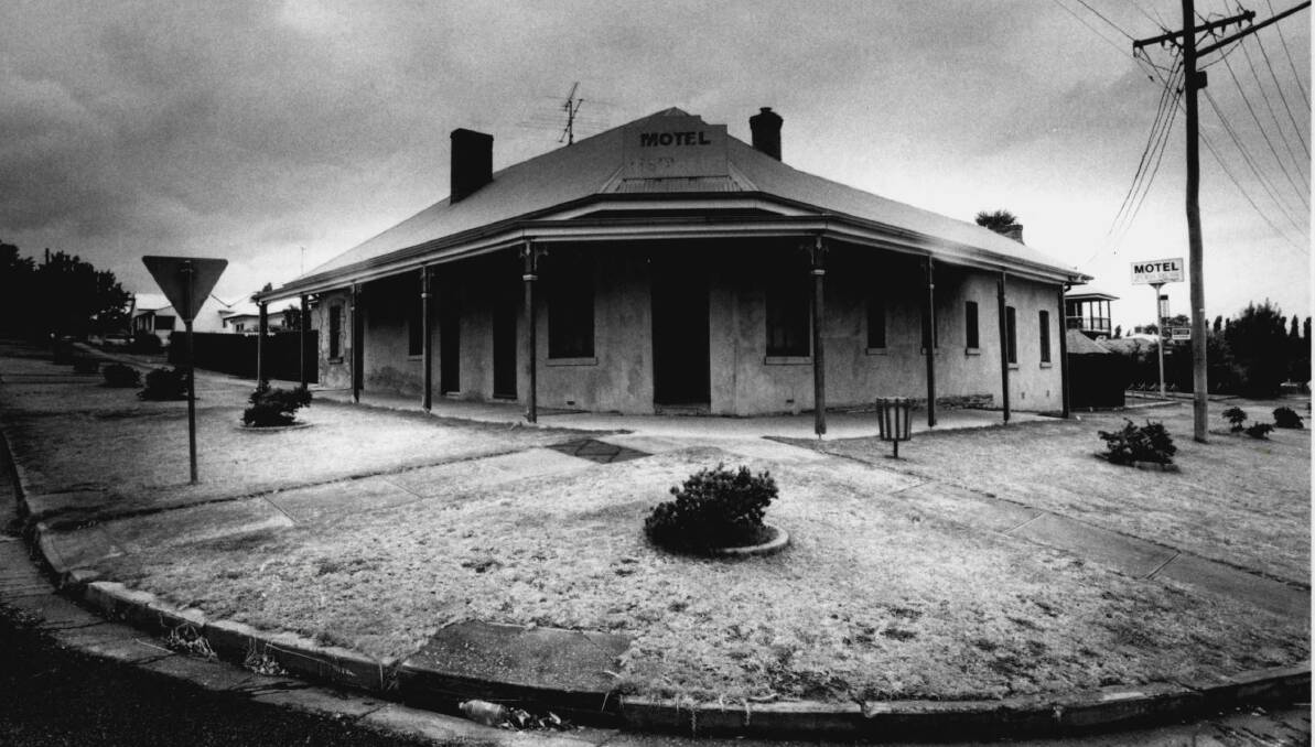The Poet's Recall Motel taken in 1991. 
