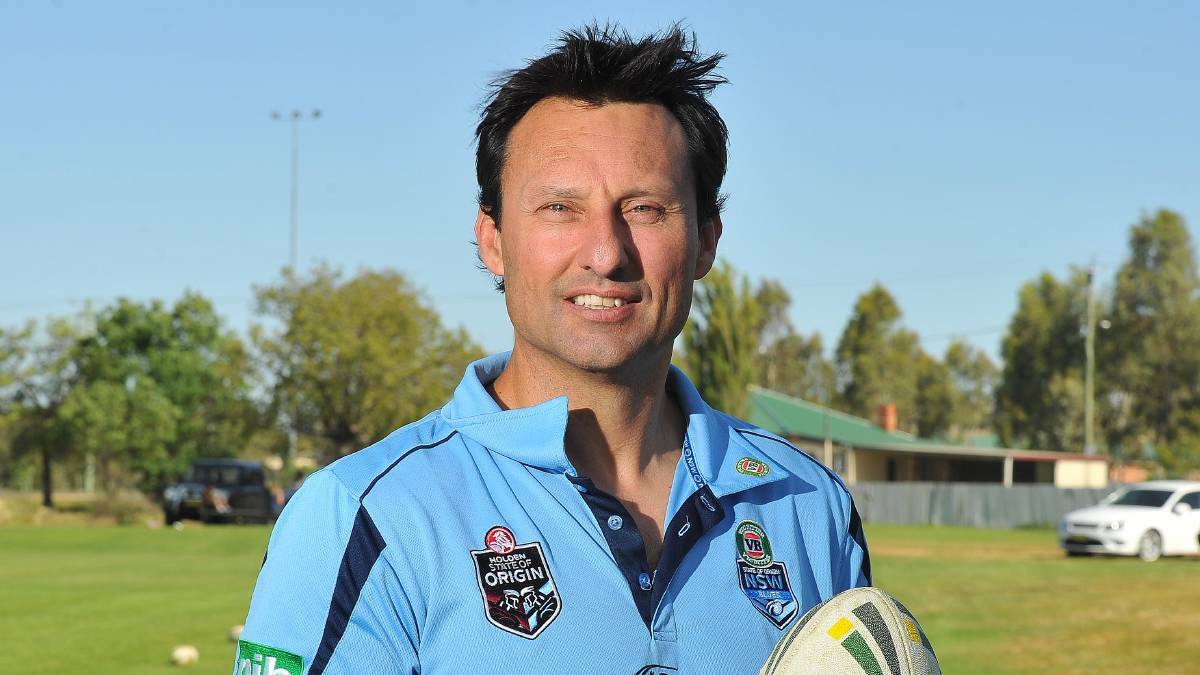 HELPING HAND: Laurie Daley will return to Junee as as the Diesels look to hit back from a disappointing year with a development day and sportsmen's function next Friday.
