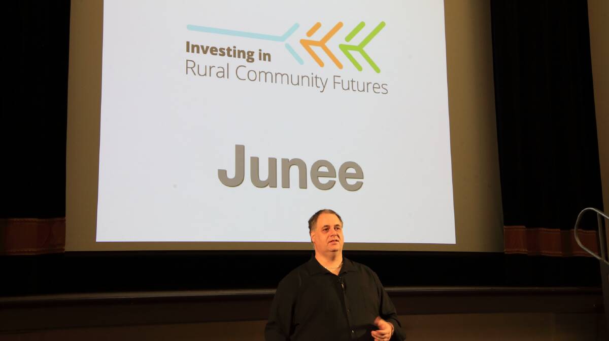 Nicholas Pyers discussing the options available to Junee for funding. Picture: Ben OMalley